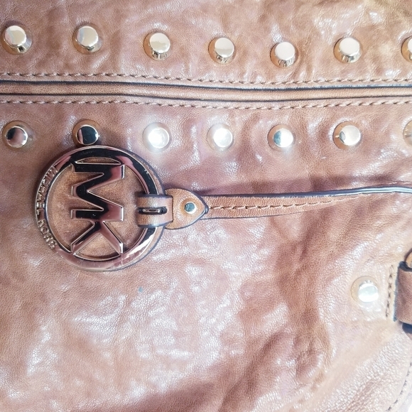 🌸 Michael Kors | Tan Leather Studded Medium Size Satchel Bag - Picture 5 of 15